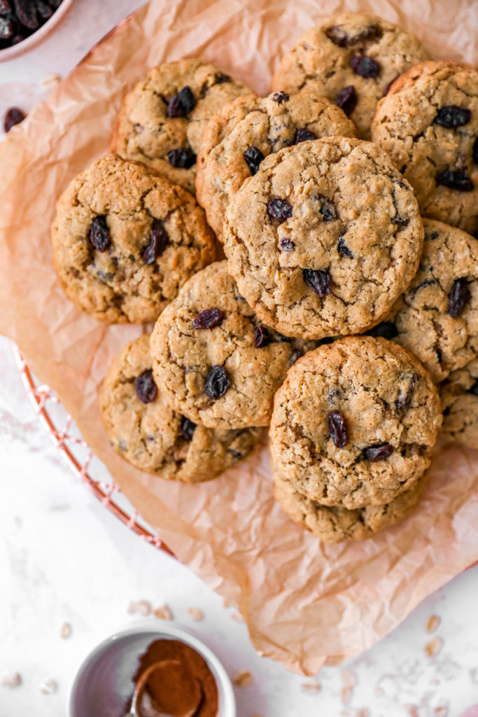 Best Oatmeal Raisin Cookies