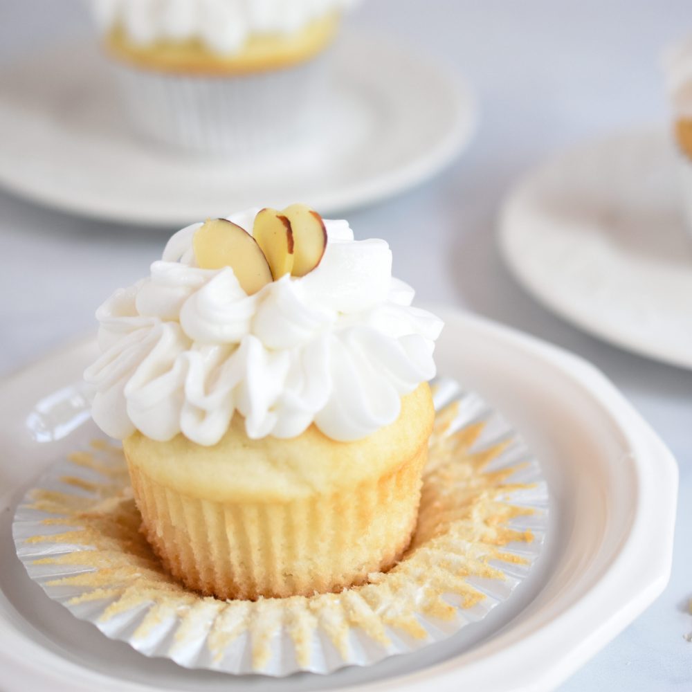 Almond Frosting (5) Almond Frosting (5)