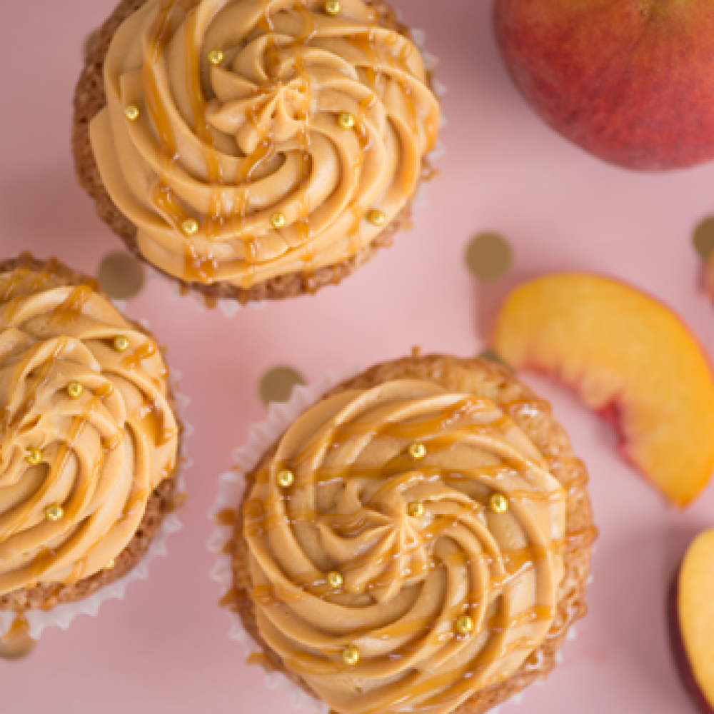 Peach-Dulce-de-Leche-Cupcakes-Web-p7vaix3mvee055wtpeb55rqxxklh5wn31zgy03ql8w