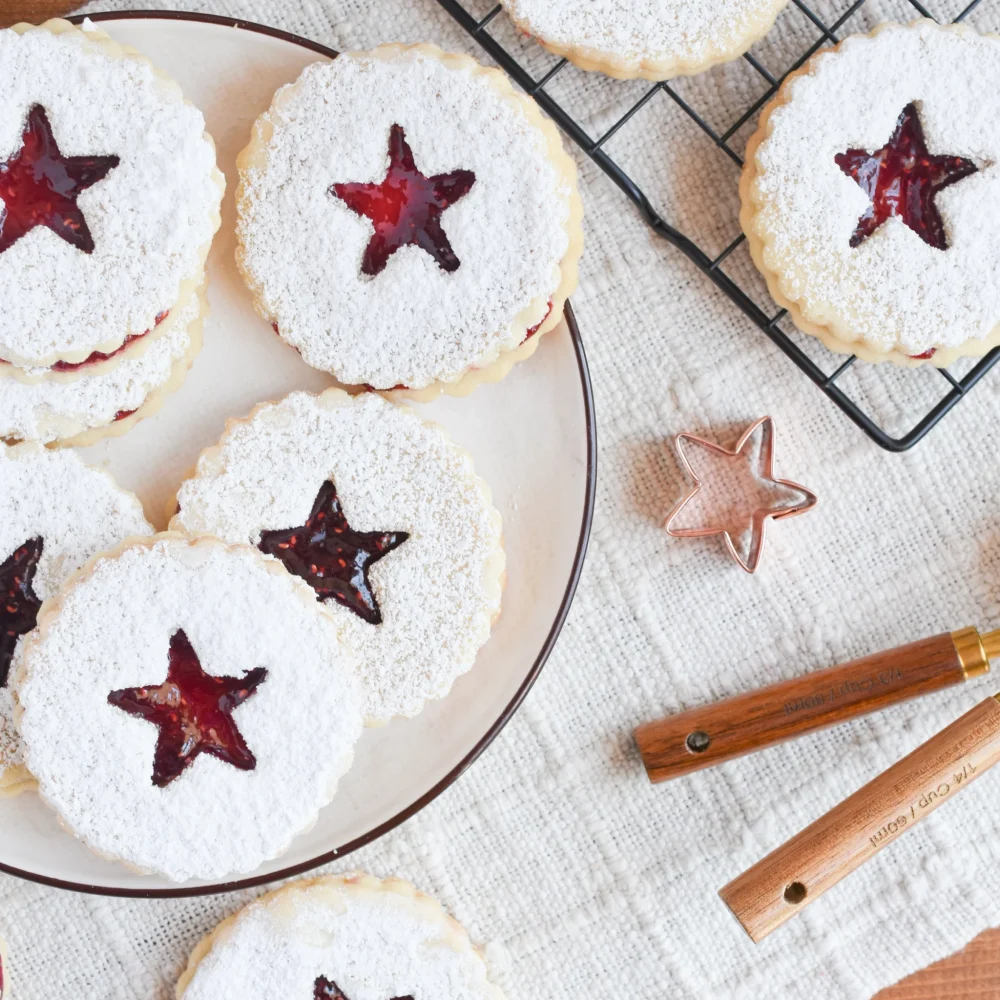 Raspberry Linzer Rounds (26) (1)