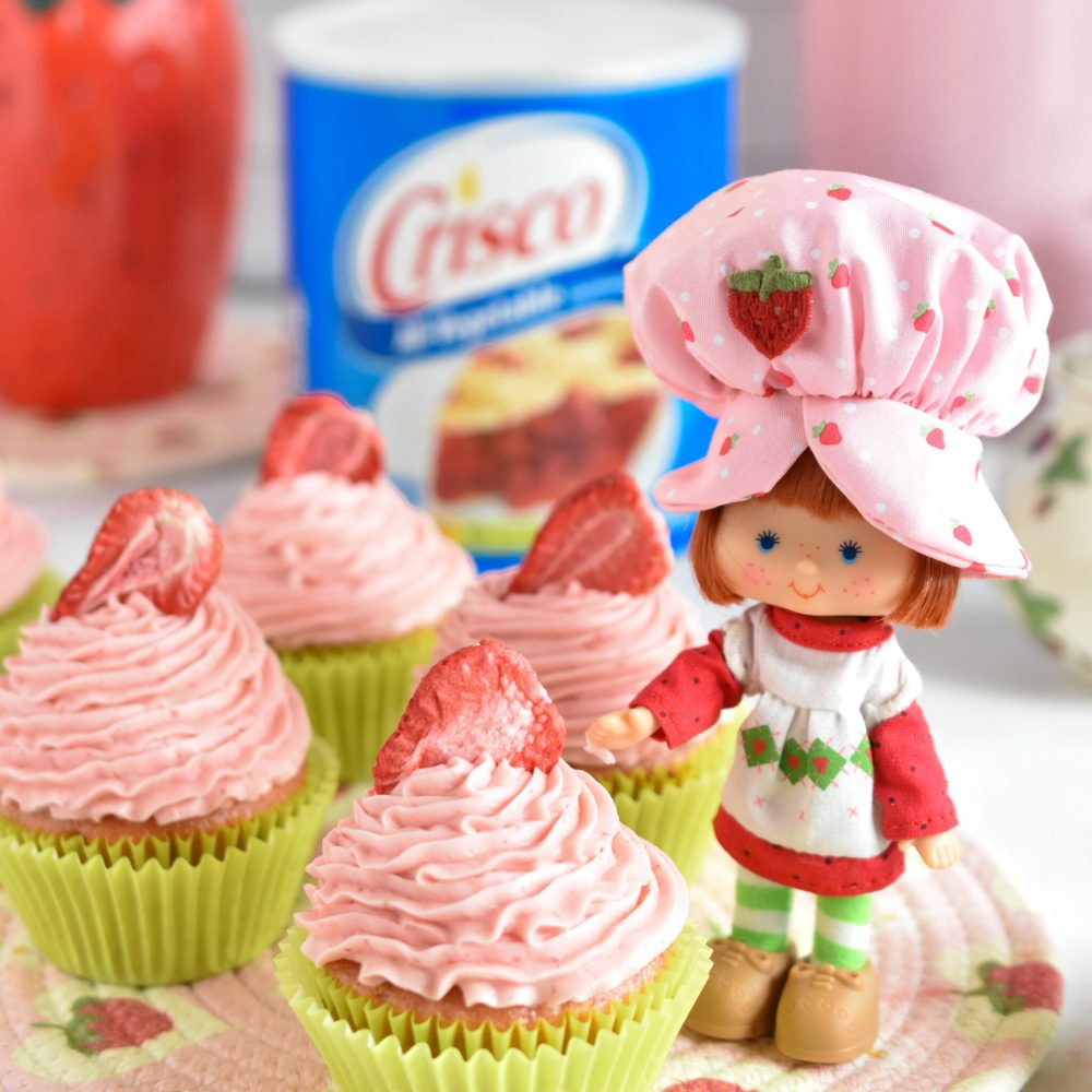 Strawberry Shortcake Strawberry Cupcakes with Strawberry Frosting (7)