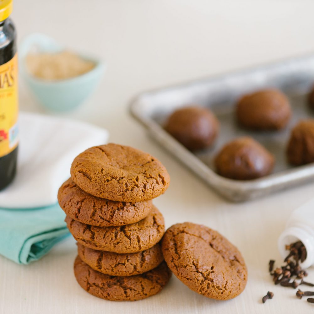 USE_Old-Fashioned-Soft-Molasses-Cookies