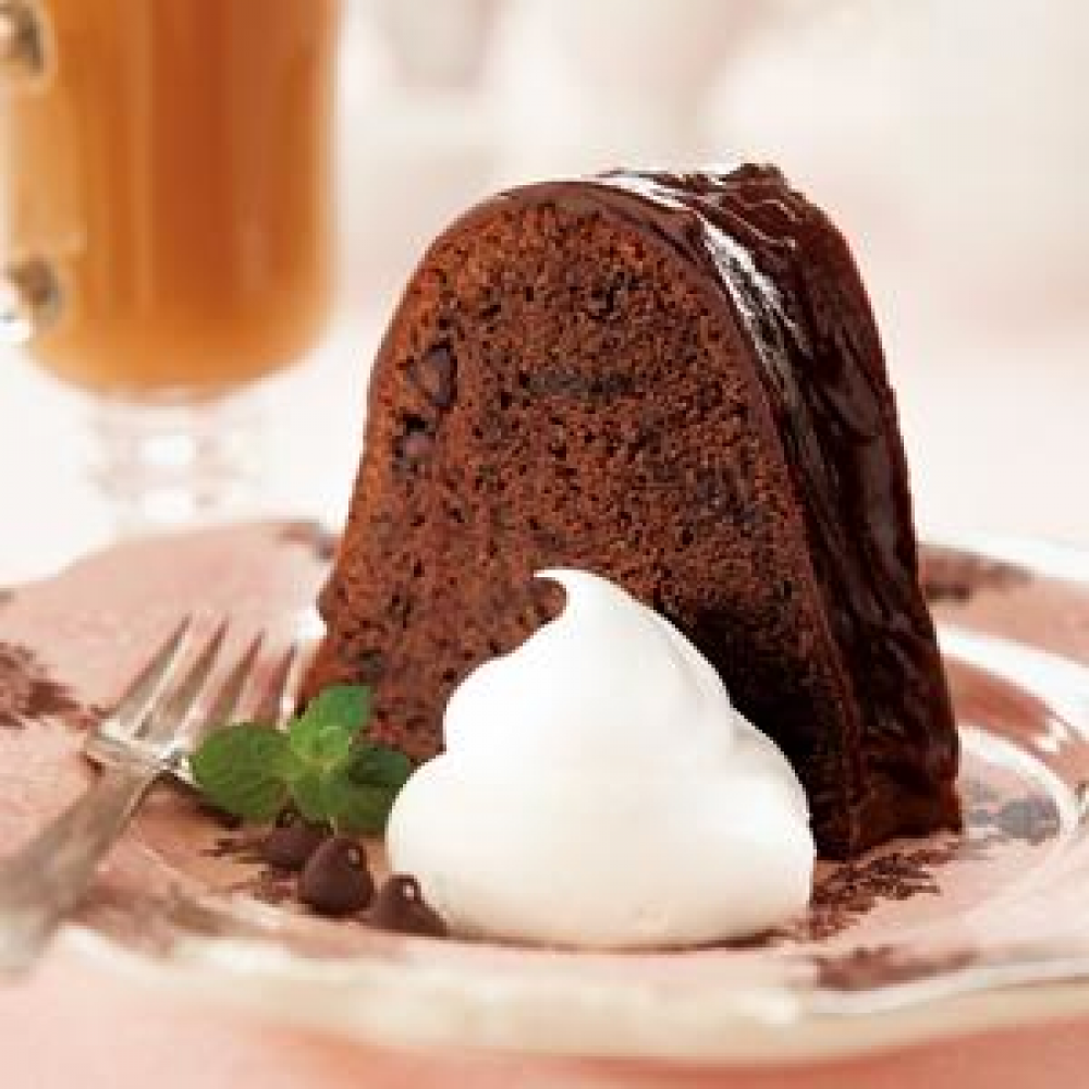 glazed-chocolate-pound-cake glazed-chocolate-pound-cake