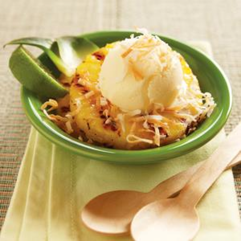 grilled-pineapple-with-coconut-and-lime