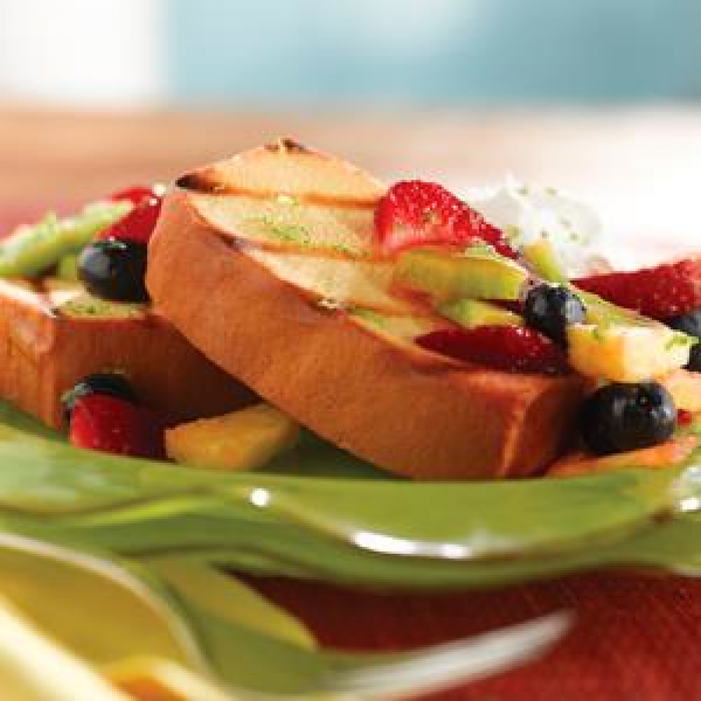 grilled-pound-cake-with-lime-scented-tropical-fruit