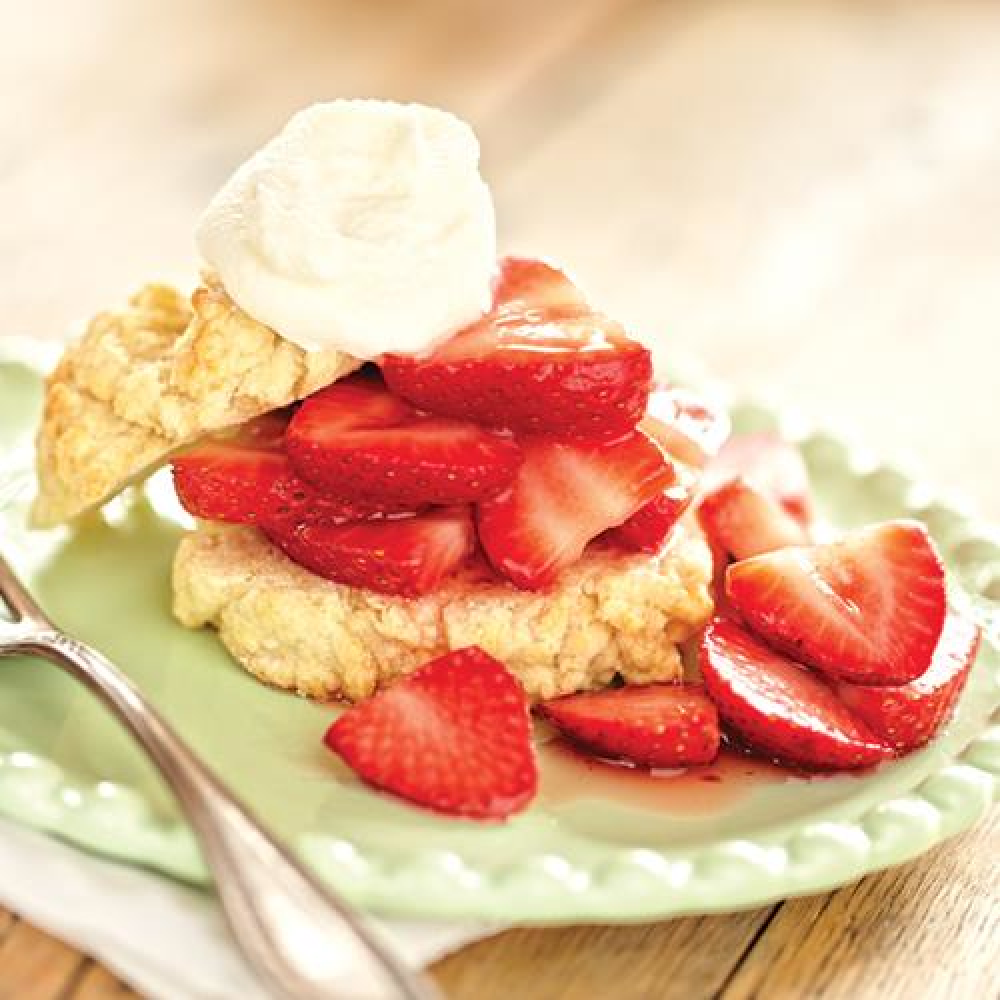 old-fashioned-strawberry-shortcake old-fashioned-strawberry-shortcake