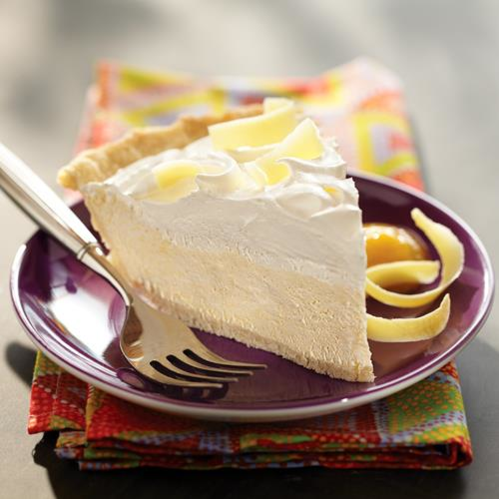 passion-fruit-mousse-pie