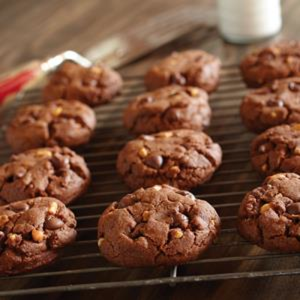 peanut-butter-cocoa-cookies